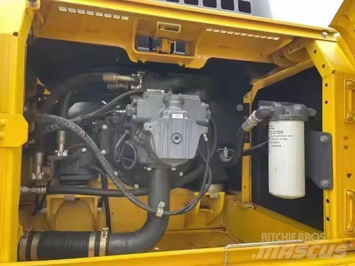 Komatsu PC360 Гусеничні екскаватори