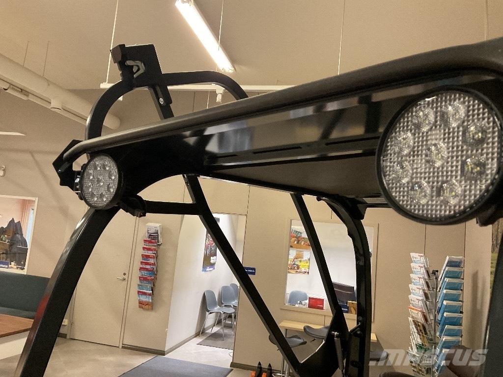 Schäffer 1622 FE Багатофункціональне обладнання для вантажних і землекопальних робіт