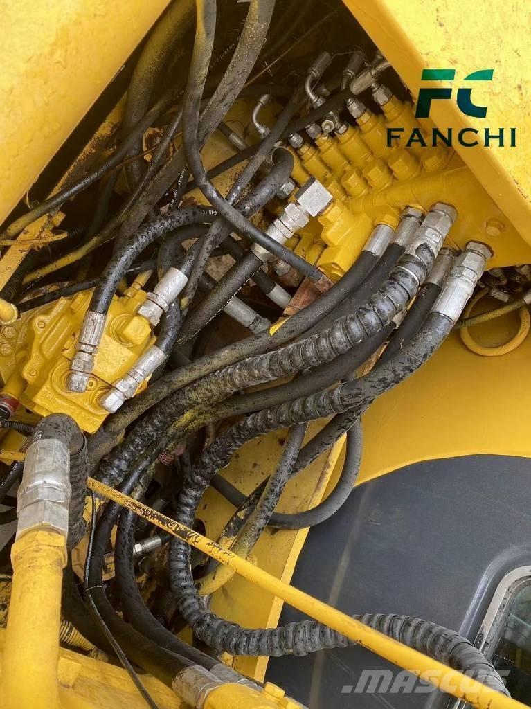 Komatsu PC 120 Гусеничні екскаватори