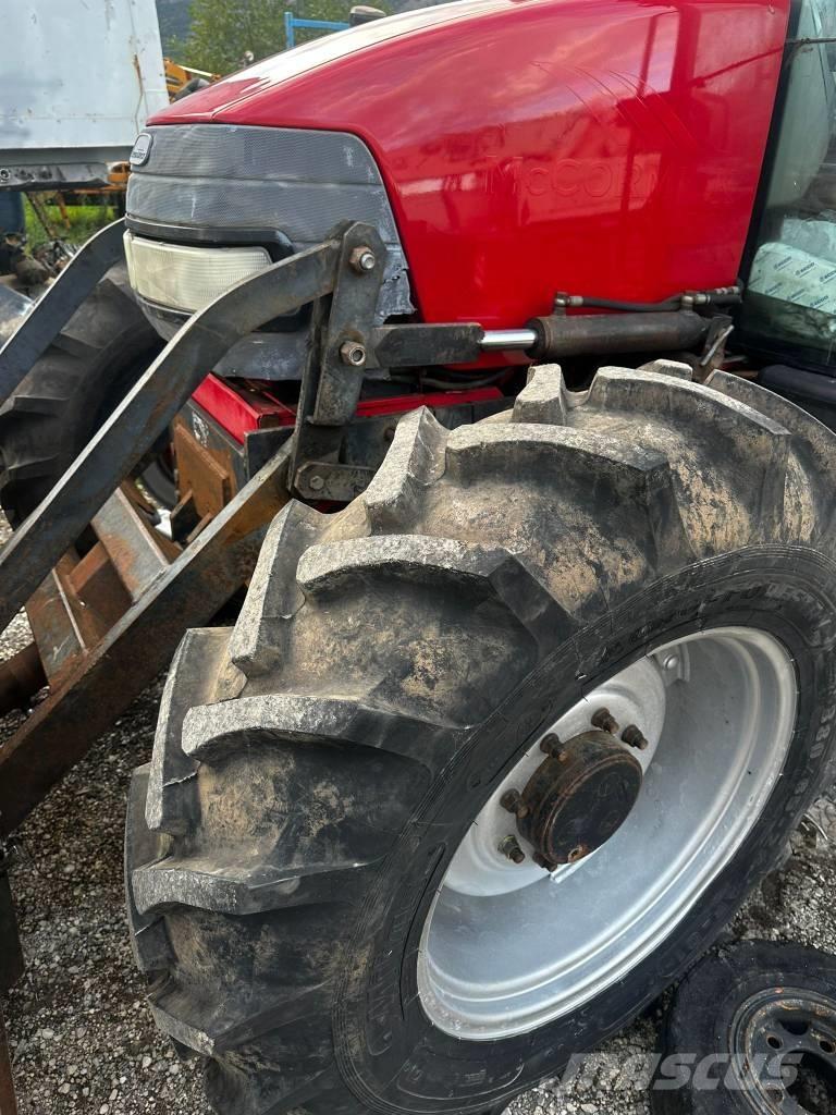 McCormick MC 100 Y Трактори