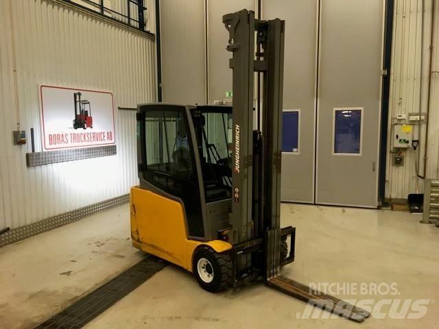 Jungheinrich EFG 220 Електронавантажувачі