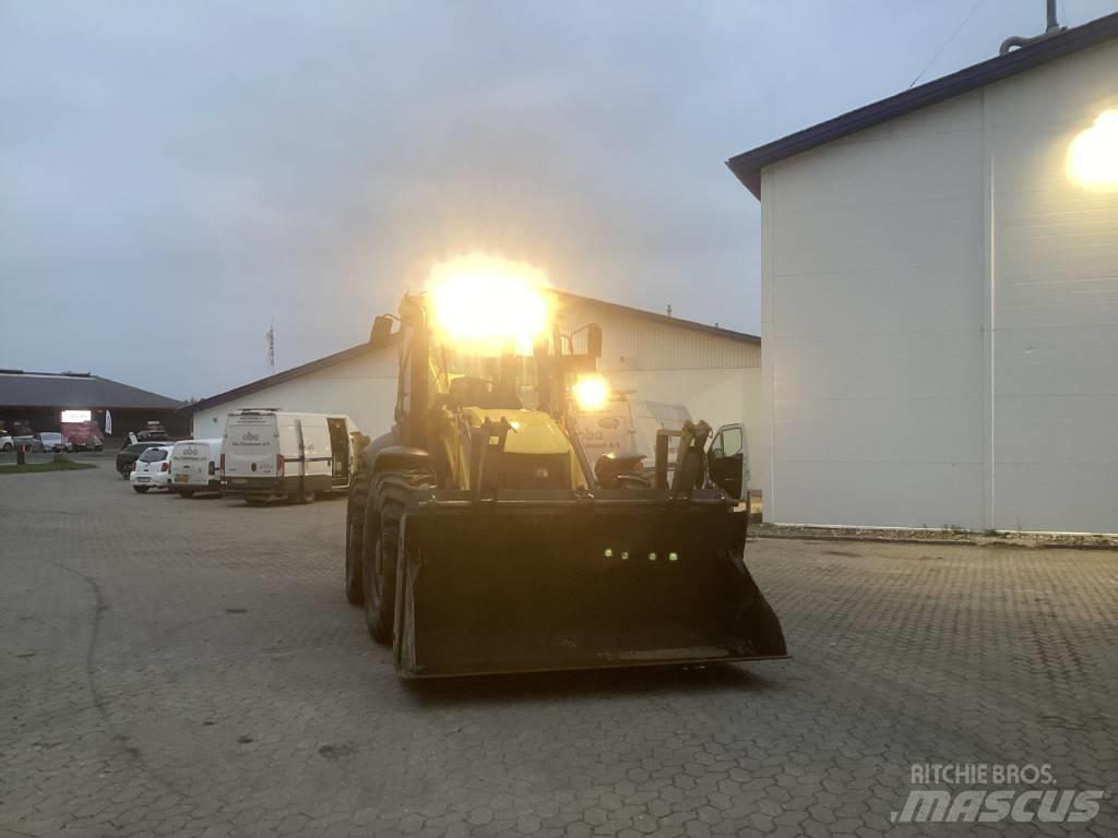 New Holland B 115 C Екскаватори-навантажувачі