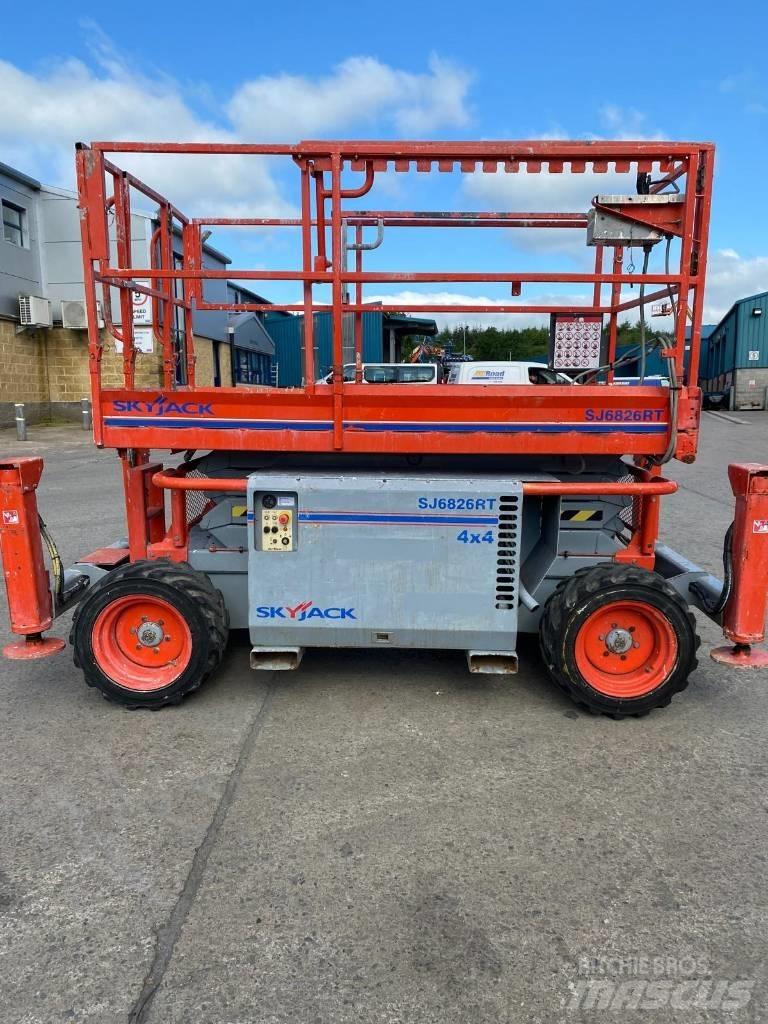 SkyJack SJ 6826 RT Підйомники-ножиці