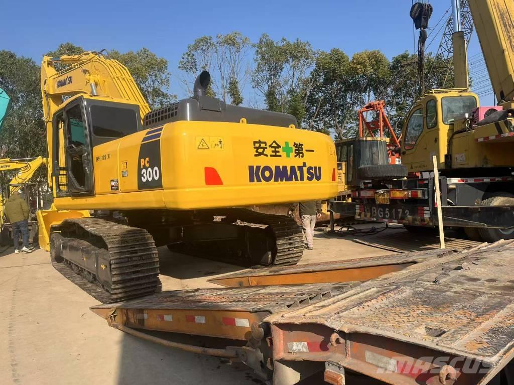 Komatsu PC 300 LC-7 Гусеничні екскаватори