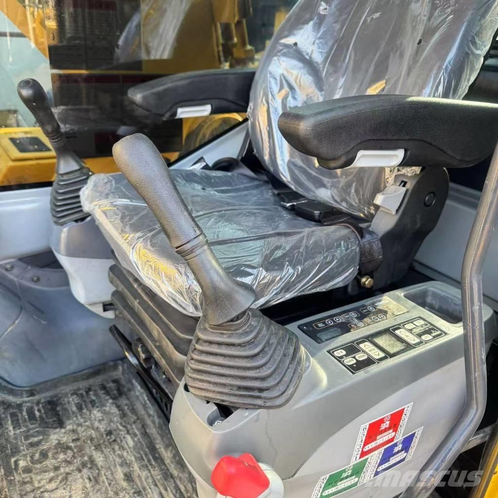 Komatsu PC 300 LC-7 Гусеничні екскаватори