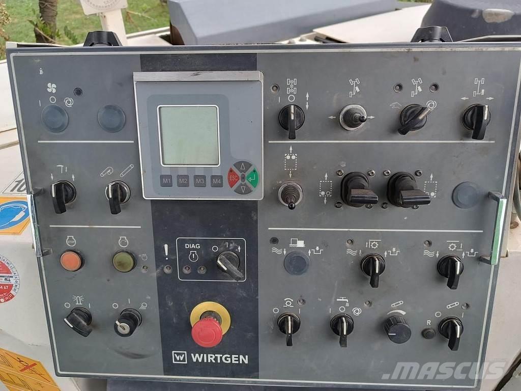 Wirtgen W100 F Агрегати для відливання бетонних блоків