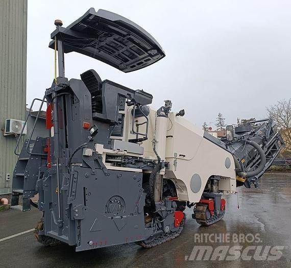 Wirtgen W100 Fi Агрегати для відливання бетонних блоків