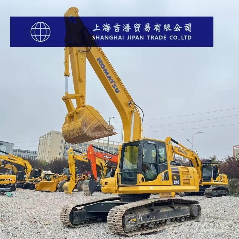 Komatsu PC 240 Гусеничні екскаватори
