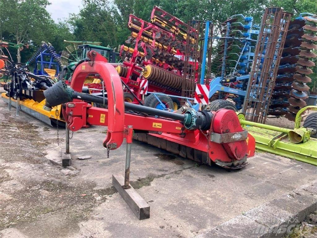 Kuhn TBE 210 Газонні і лукові косилки