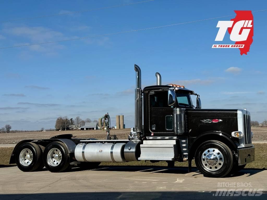 Peterbilt 389 Тягачі