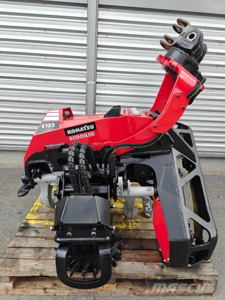Komatsu C 123 Валочні головки