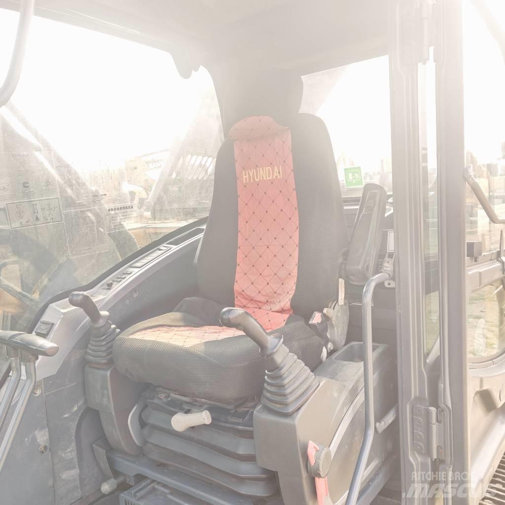 Hyundai R220LC-9S Гусеничні екскаватори