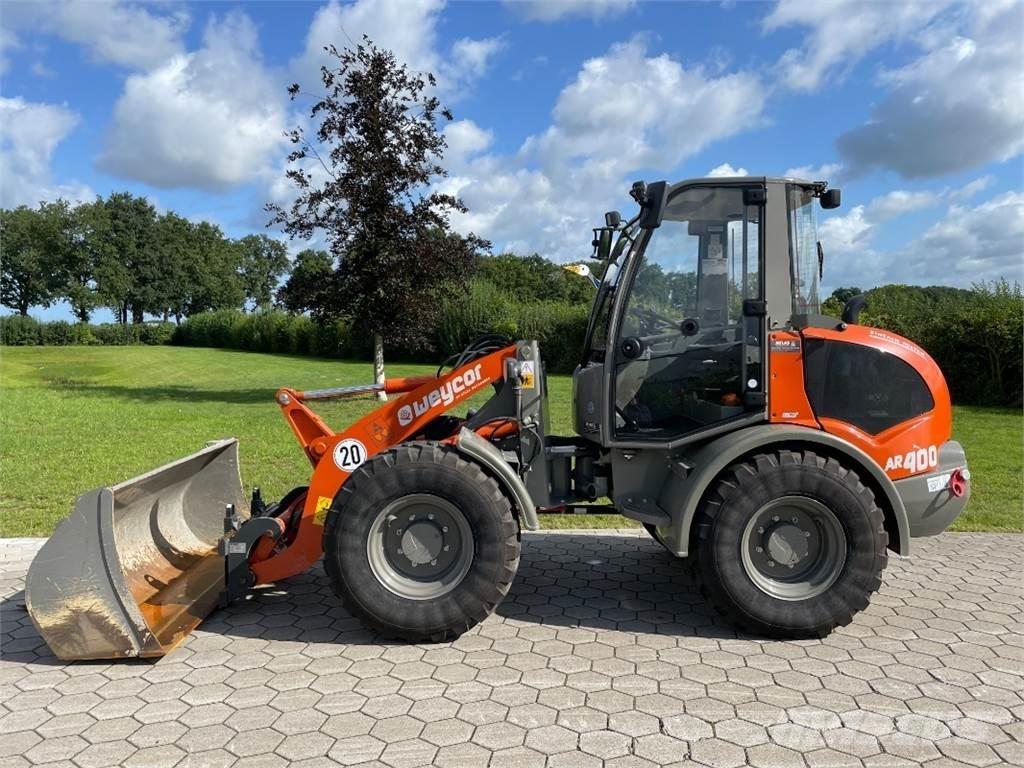 Atlas AR400 Фронтальні навантажувачі