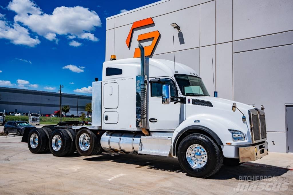 Kenworth T 880 Тягачі