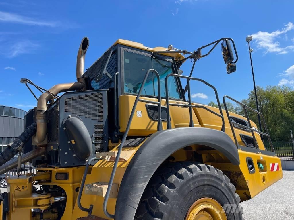 Bell B 35 E 2x units Зчленовані самоскиди