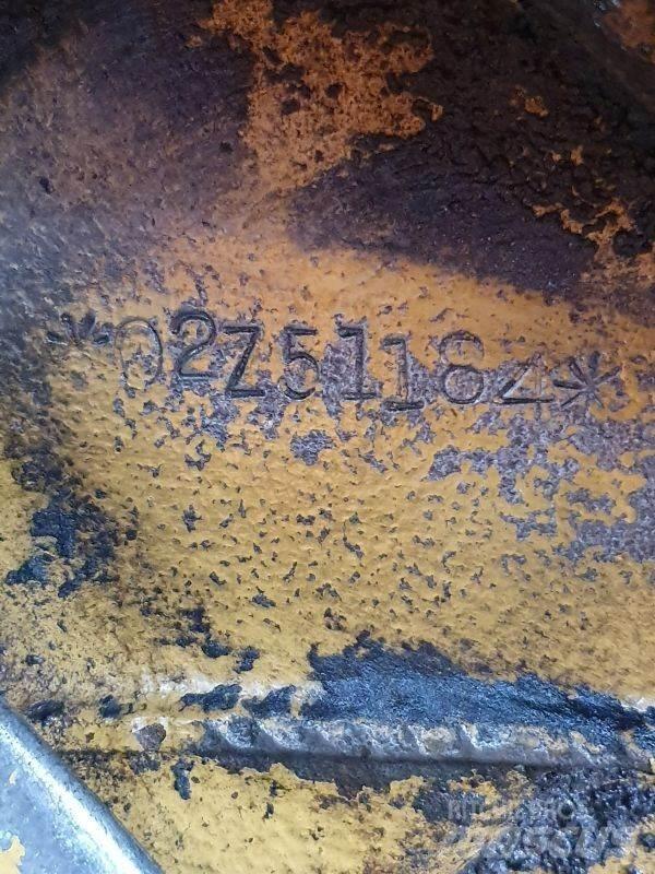 CAT 3208T Двигуни