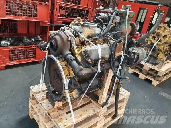 CAT 3208T Двигуни
