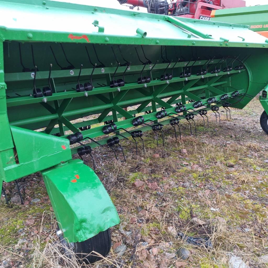  Strängluftare 3m Граблі і сінозворушувачі
