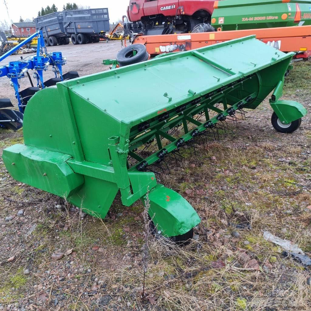  Strängluftare 3m Граблі і сінозворушувачі