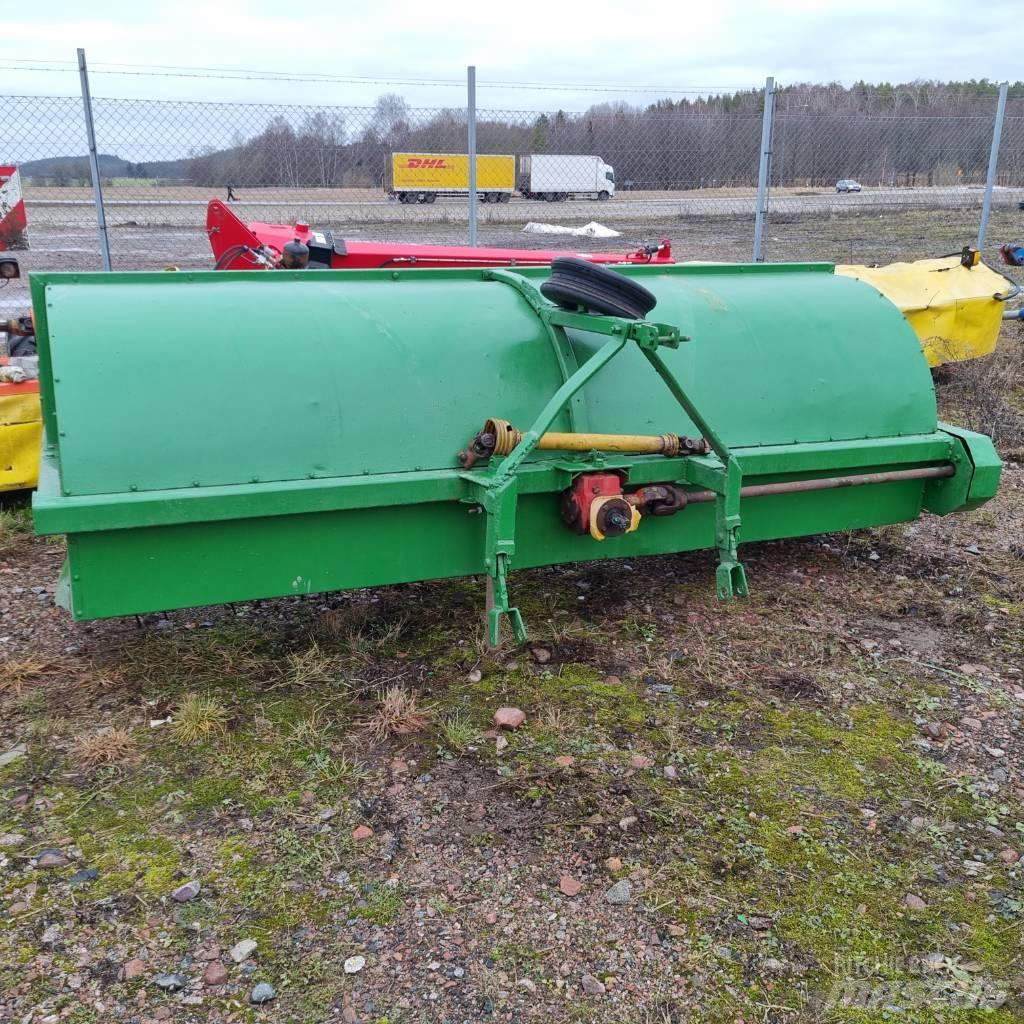  Strängluftare 3m Граблі і сінозворушувачі