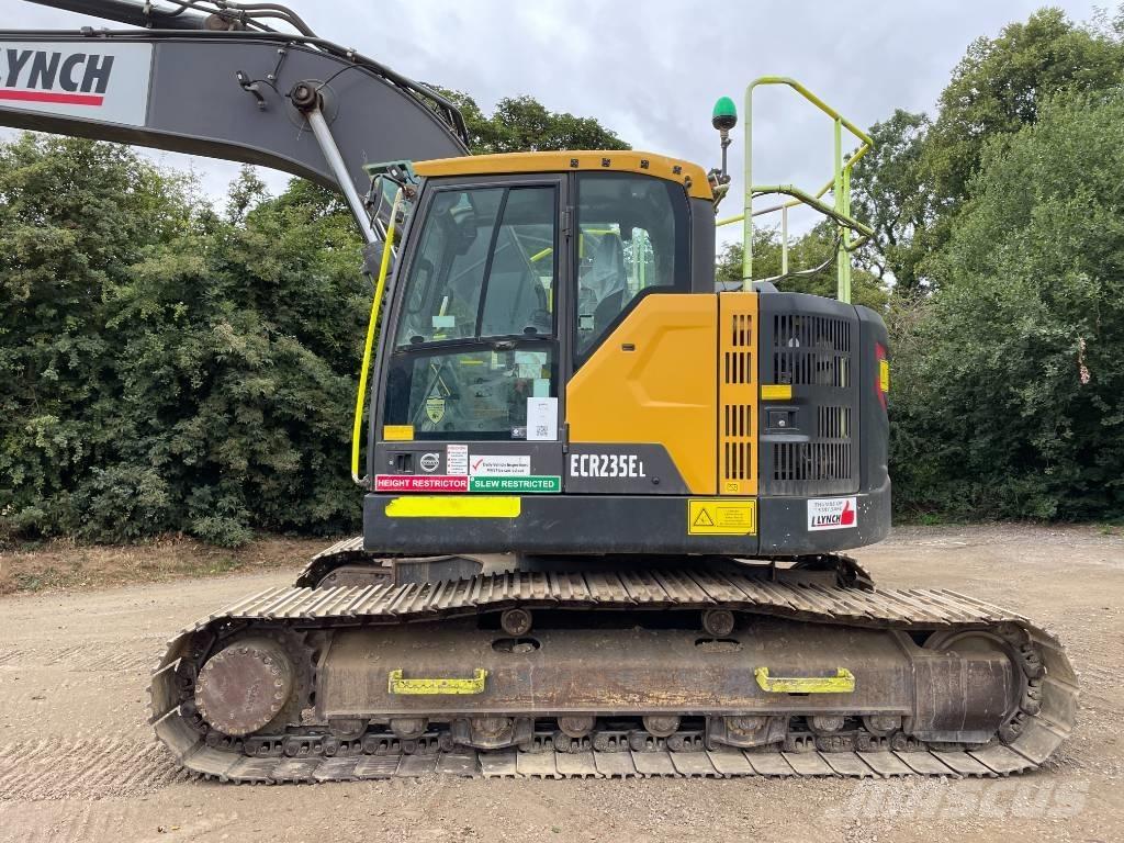 Volvo ECR 235 Гусеничні екскаватори