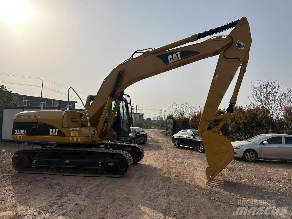 CAT 320 C L Гусеничні екскаватори