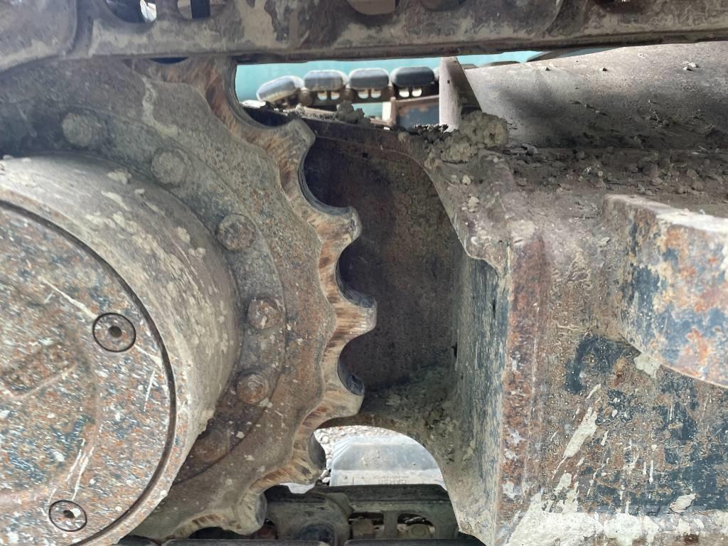 Komatsu PC 80 MR-5E0 Середні екскаватори 7т. - 12т.