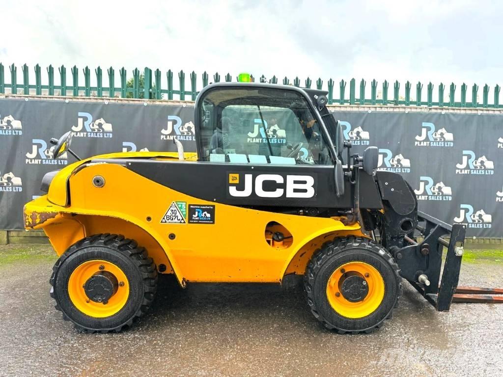 JCB 520-40 Телескопічні навантажувачі