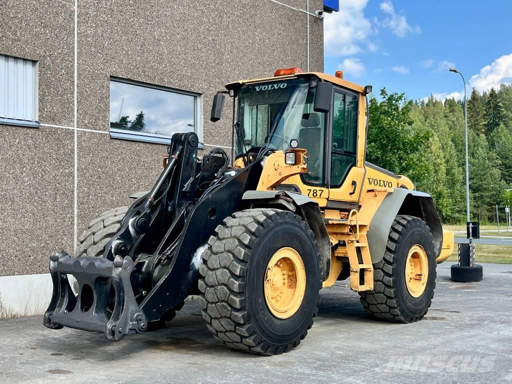 Volvo L 120 F Фронтальні навантажувачі