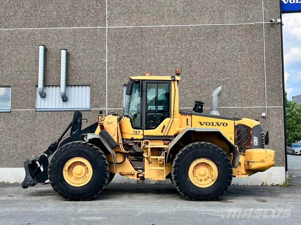 Volvo L 120 F Фронтальні навантажувачі