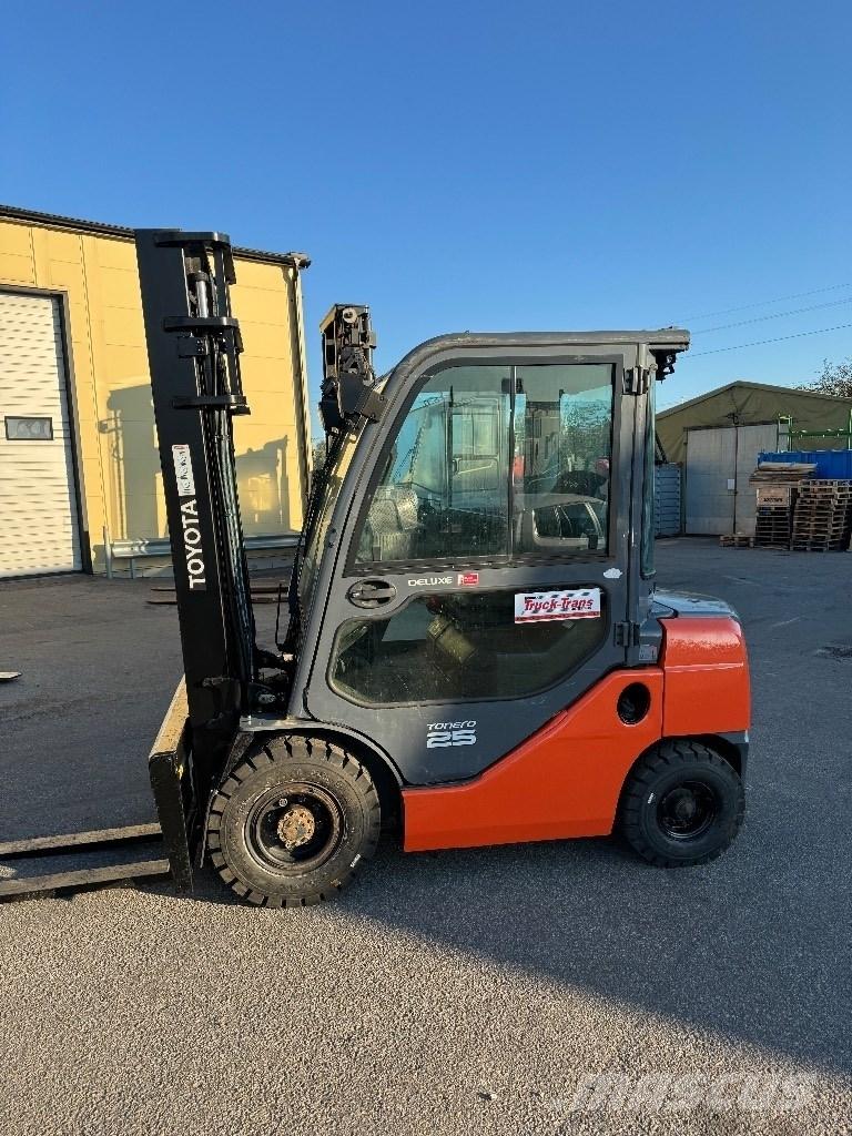 Toyota 02-8FDF25 Дизельні навантажувачі