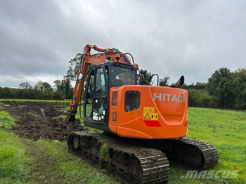 Hitachi ZX135-5 Гусеничні екскаватори