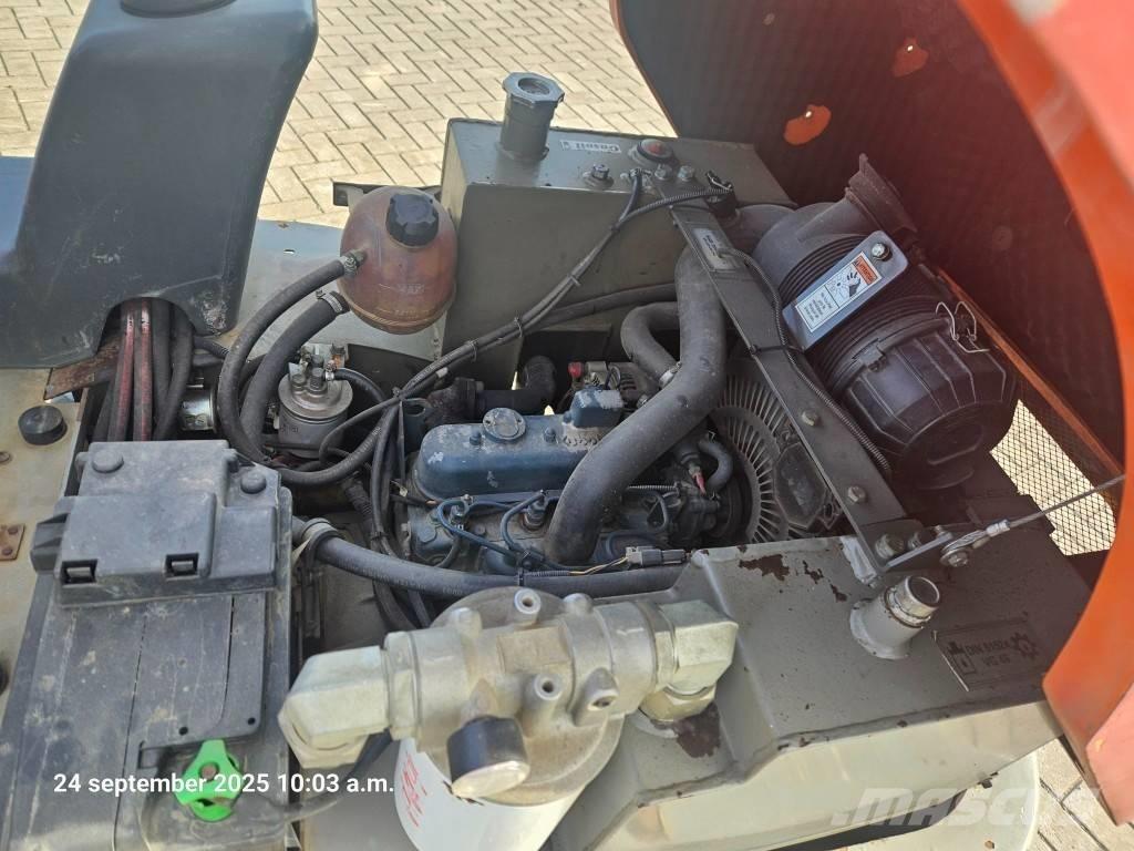 Ausa D 120 AH G Міні самоскиди