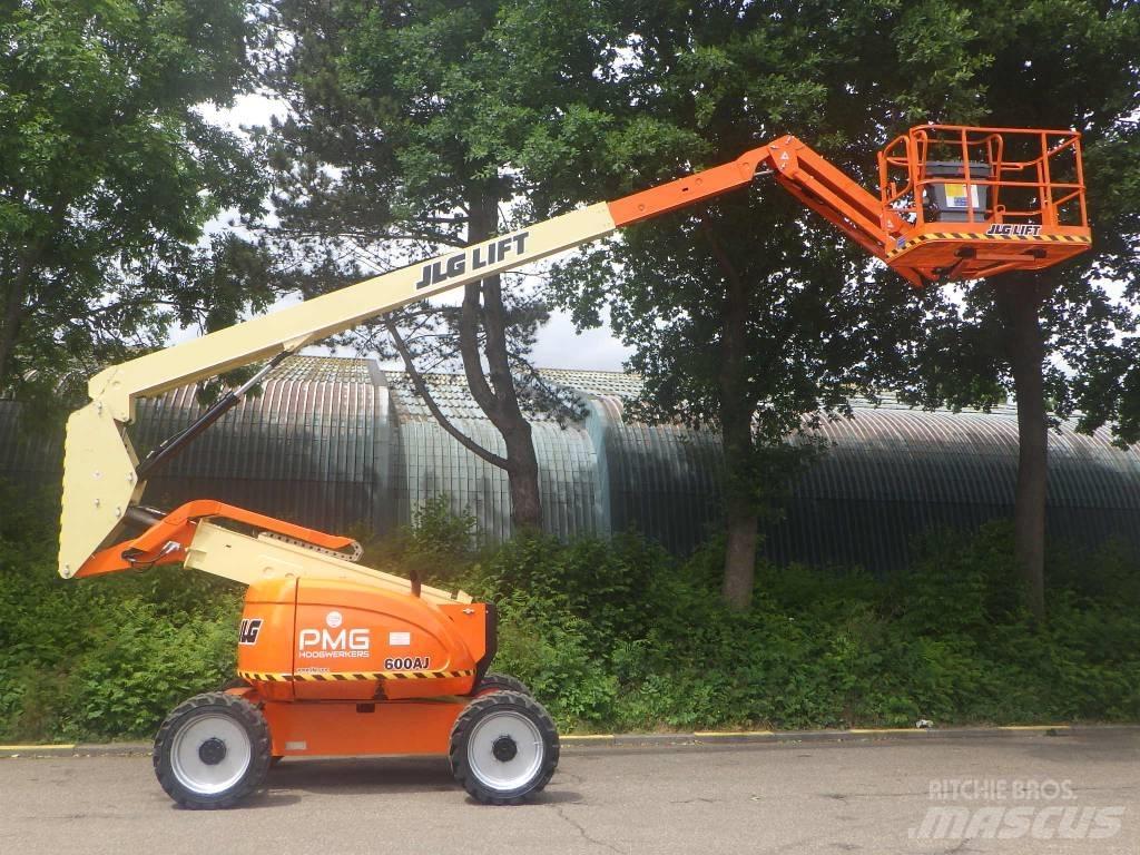 JLG 600AJ Колінчаті підйомники