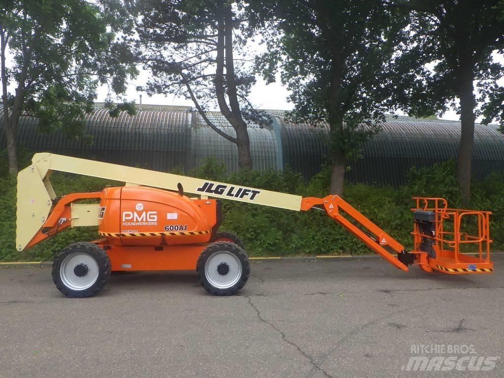 JLG 600AJ Колінчаті підйомники