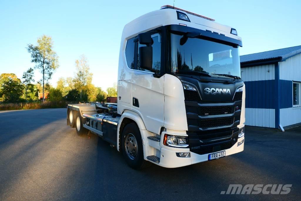 Scania R590B6x2nb Вантажівки з гаковим підйомом
