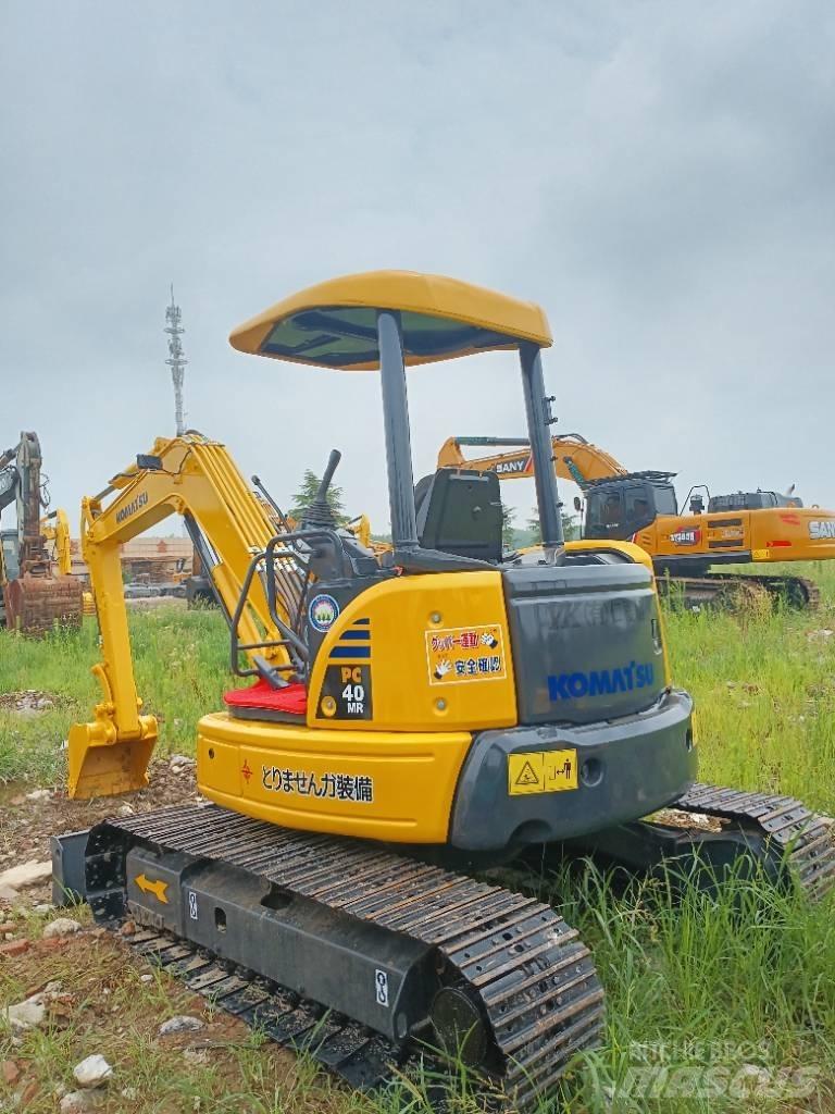Komatsu PC 40 Гусеничні екскаватори