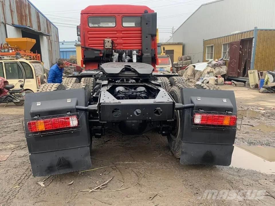 Shacman F3000 6X4 Тягачі