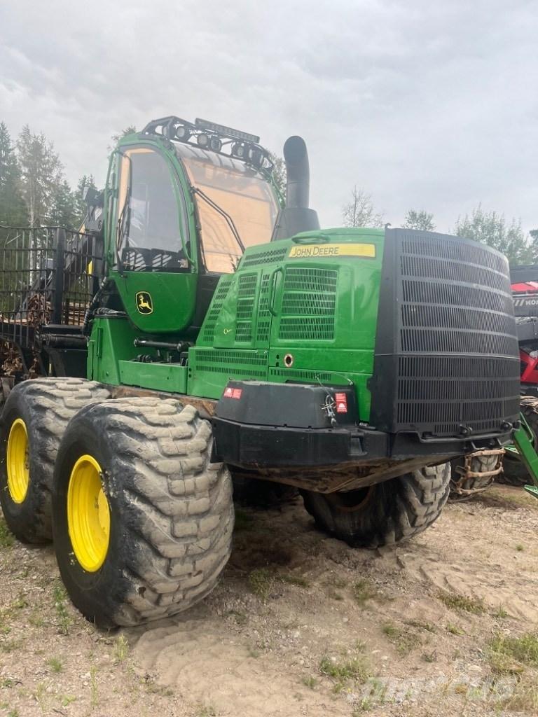 John Deere 1910G Форвардери