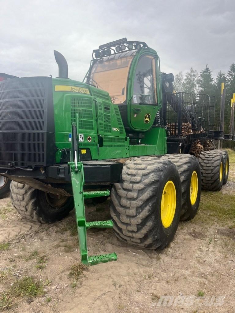 John Deere 1910G Форвардери