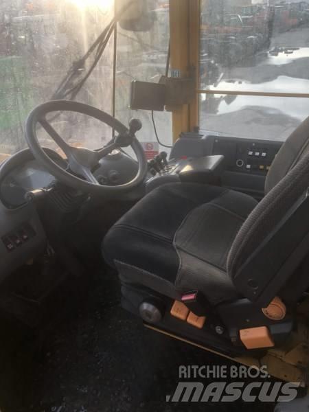 Volvo L 110 E Фронтальні навантажувачі