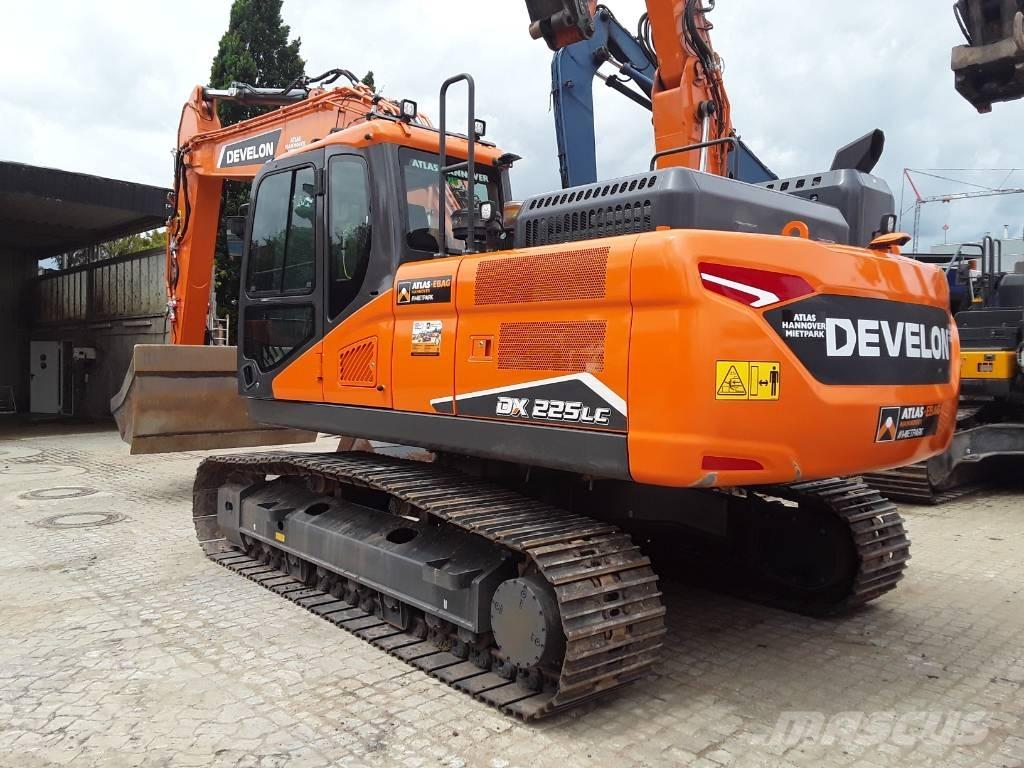 Doosan DX225LC-7 Гусеничні екскаватори