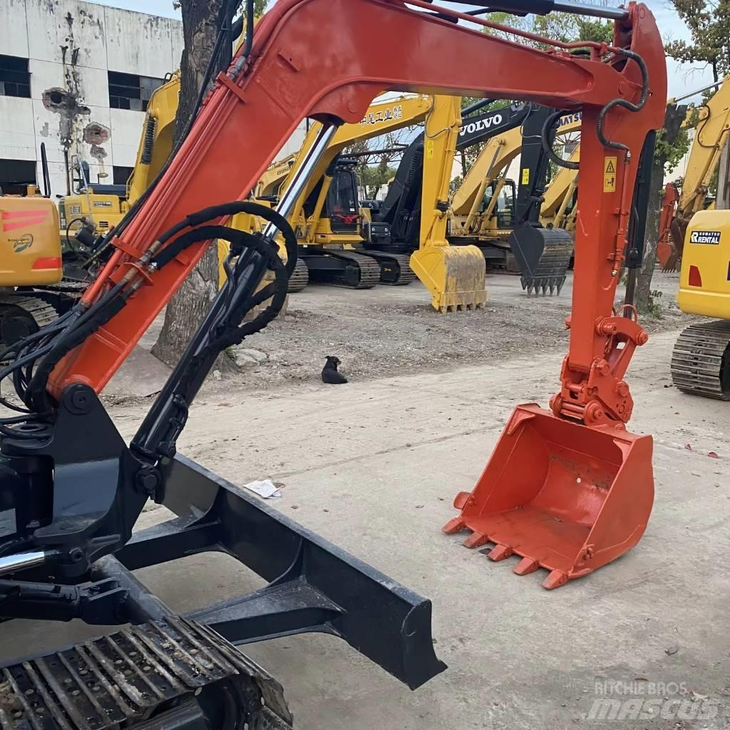 Hitachi ZX 50 U Міні-екскаватори < 7т