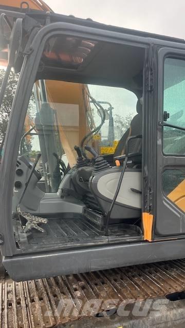 CASE CX 130 D Гусеничні екскаватори