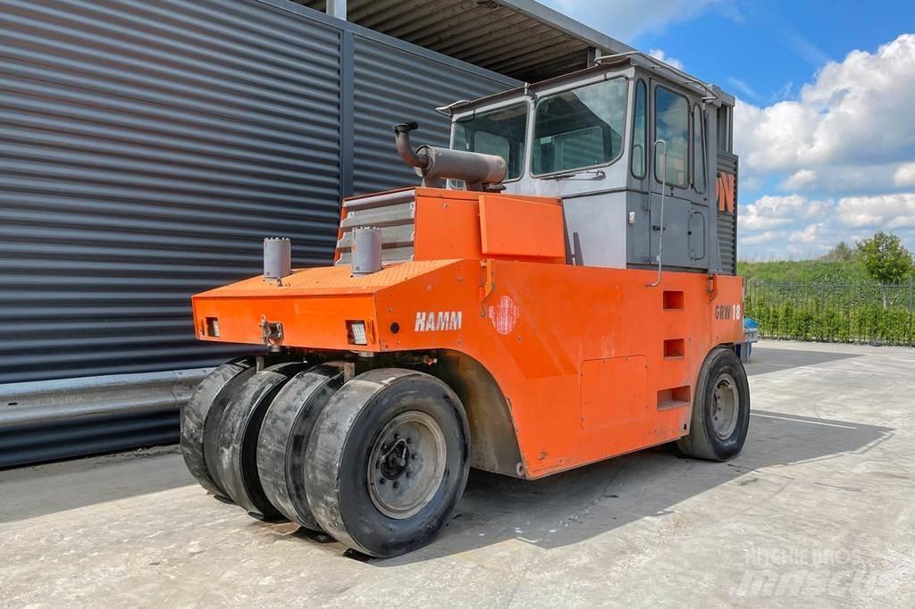 Hamm GRW 24 Пневматичні катки