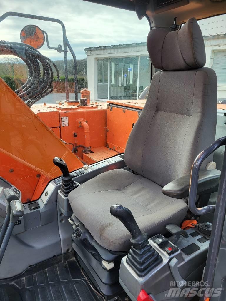 Doosan DX 140 LCR-3 Гусеничні екскаватори