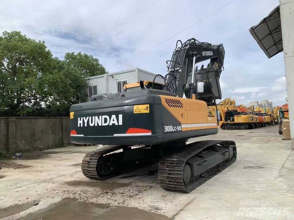 Hyundai R300LS-9S Гусеничні екскаватори