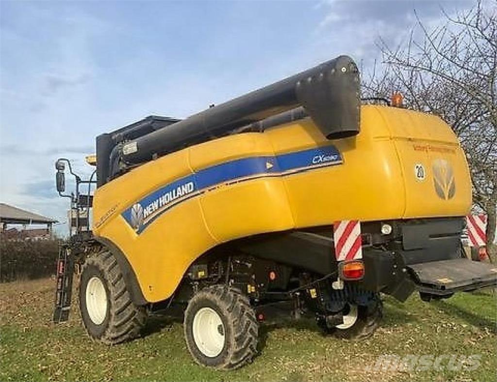 New Holland CX5090 Зернозбиральні комбайни