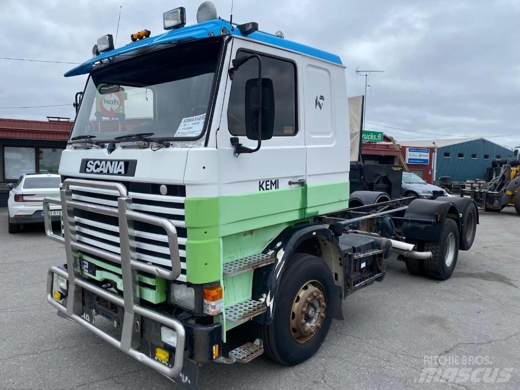 Scania R 142 Шасі з кабіною
