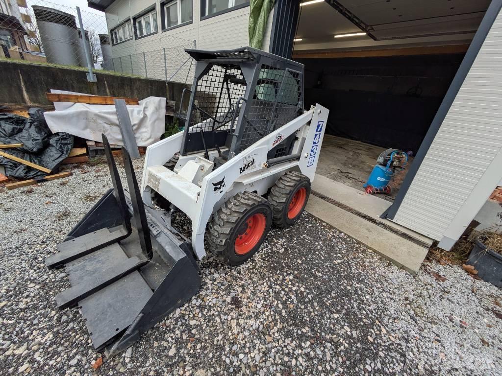 Bobcat 743 B Міні-навантажувачі